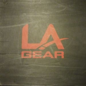 Mens 10.5 hightop shoe